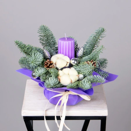 "Новогодняя с хлопком и сиреневой свечой" 