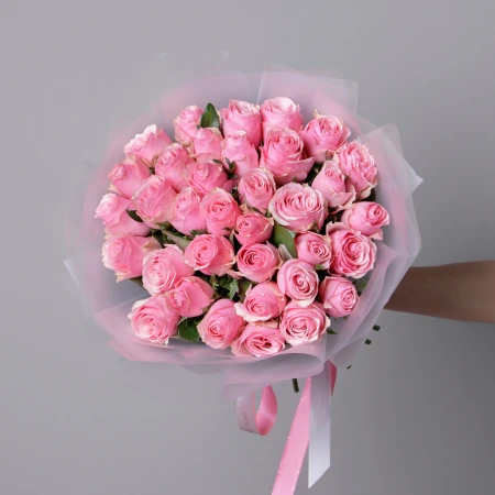 Букет из розовых роз 
