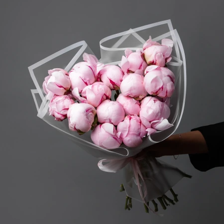 Флористический букет "Пион Сара Бернар Розовый 17 шт" 