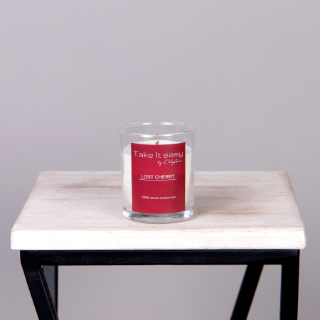 Свеча TIE в стакане с деревянной крышкой Лост черри 190 мл.