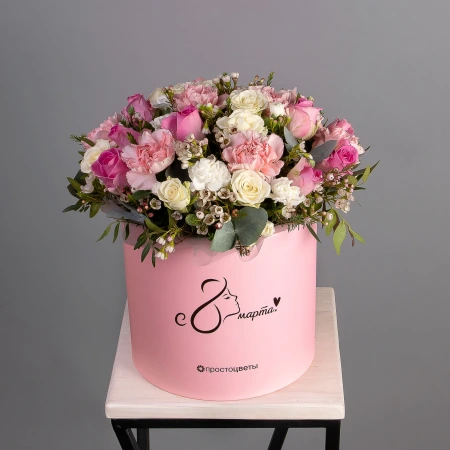 Шляпная коробка 8 марта L 