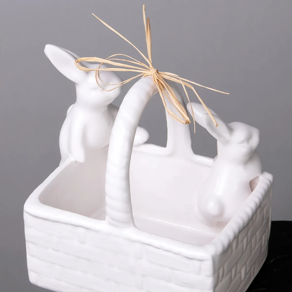 Фигурка ГК "Корзинка с кроликами" 733-156 высота 12см, 15х11см белый_3
