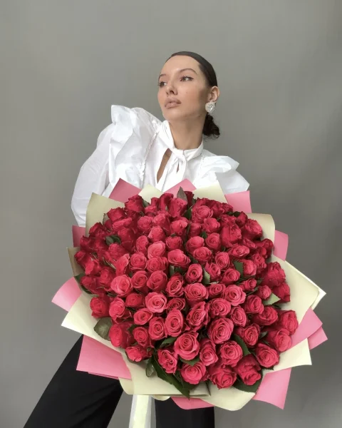 Флористический букет "101 малиновая роза"_7