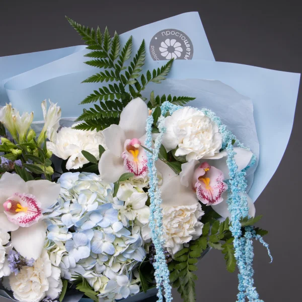 Флористический букет "Лазурное небо М"