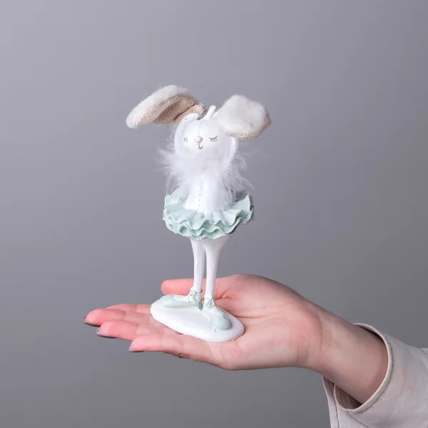 Фигурка ГК Зайка-балерина в зеленой юбке 831-293 7.5x6.8x26см_2