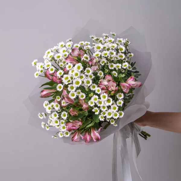 Флористический букет "Дуобукет из розовой альстромерии и белой хризантемы"_1