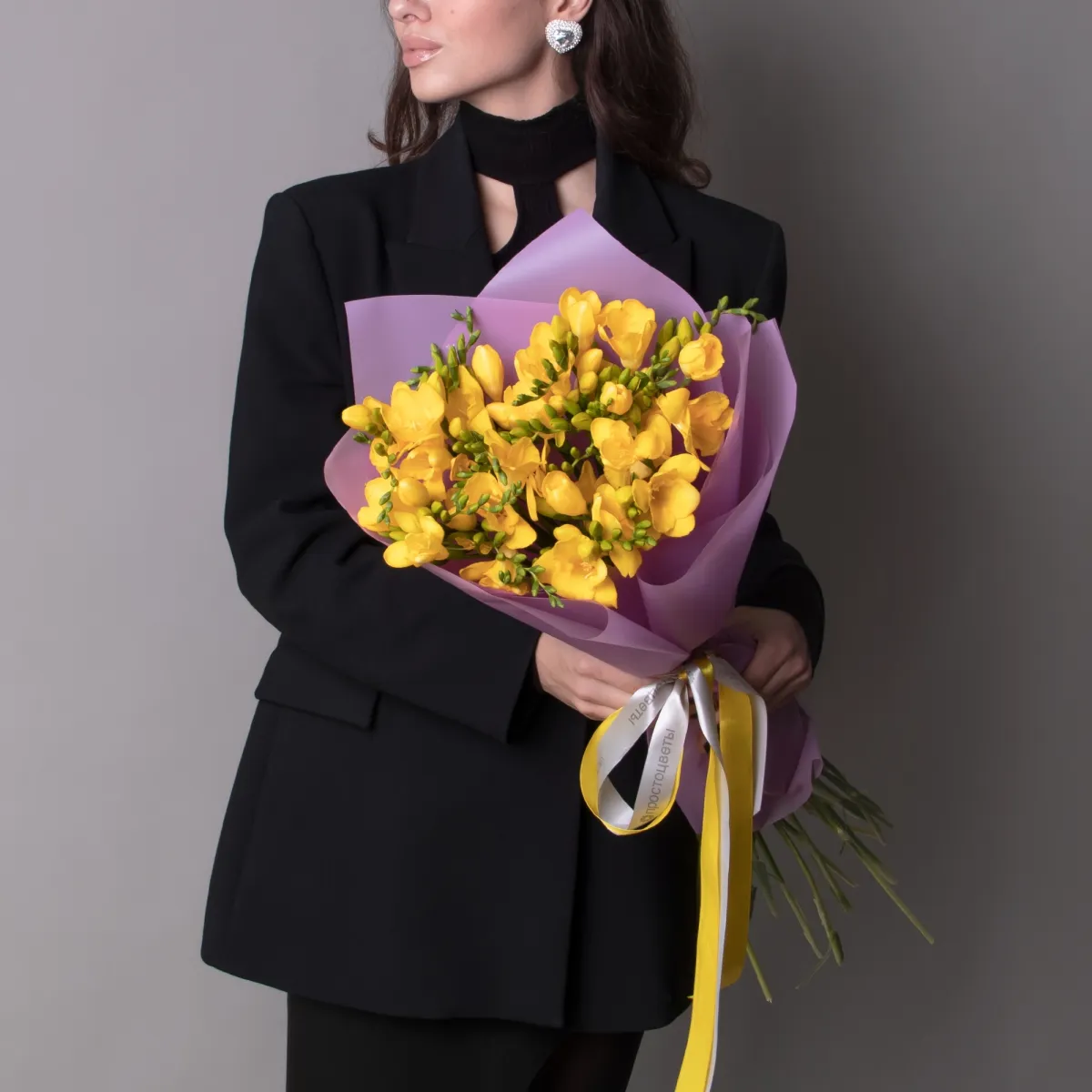 Букет Фрезия "Эн Ван Йеллоу"_2