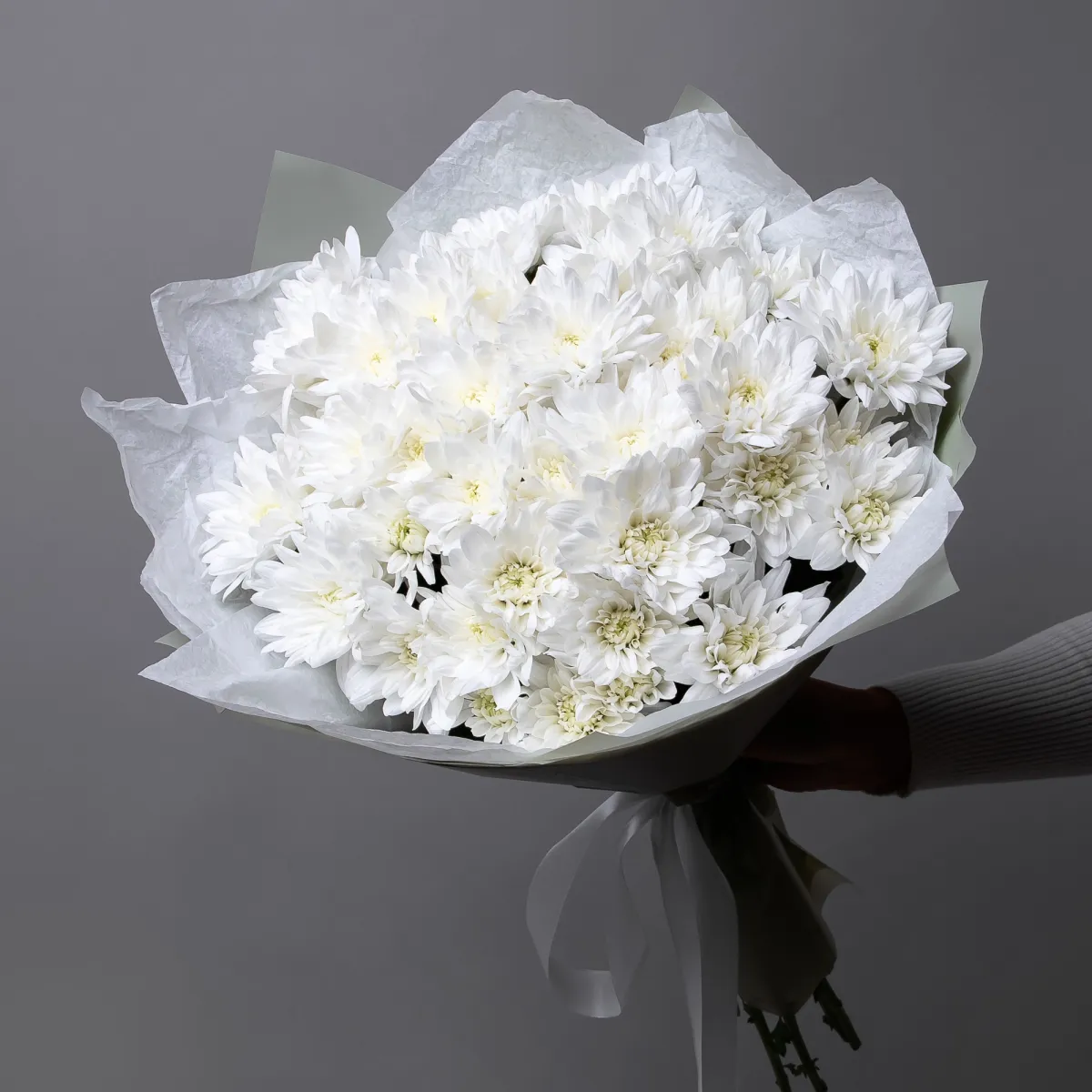 Букет Хризантема кустовая "Балтика белая" 