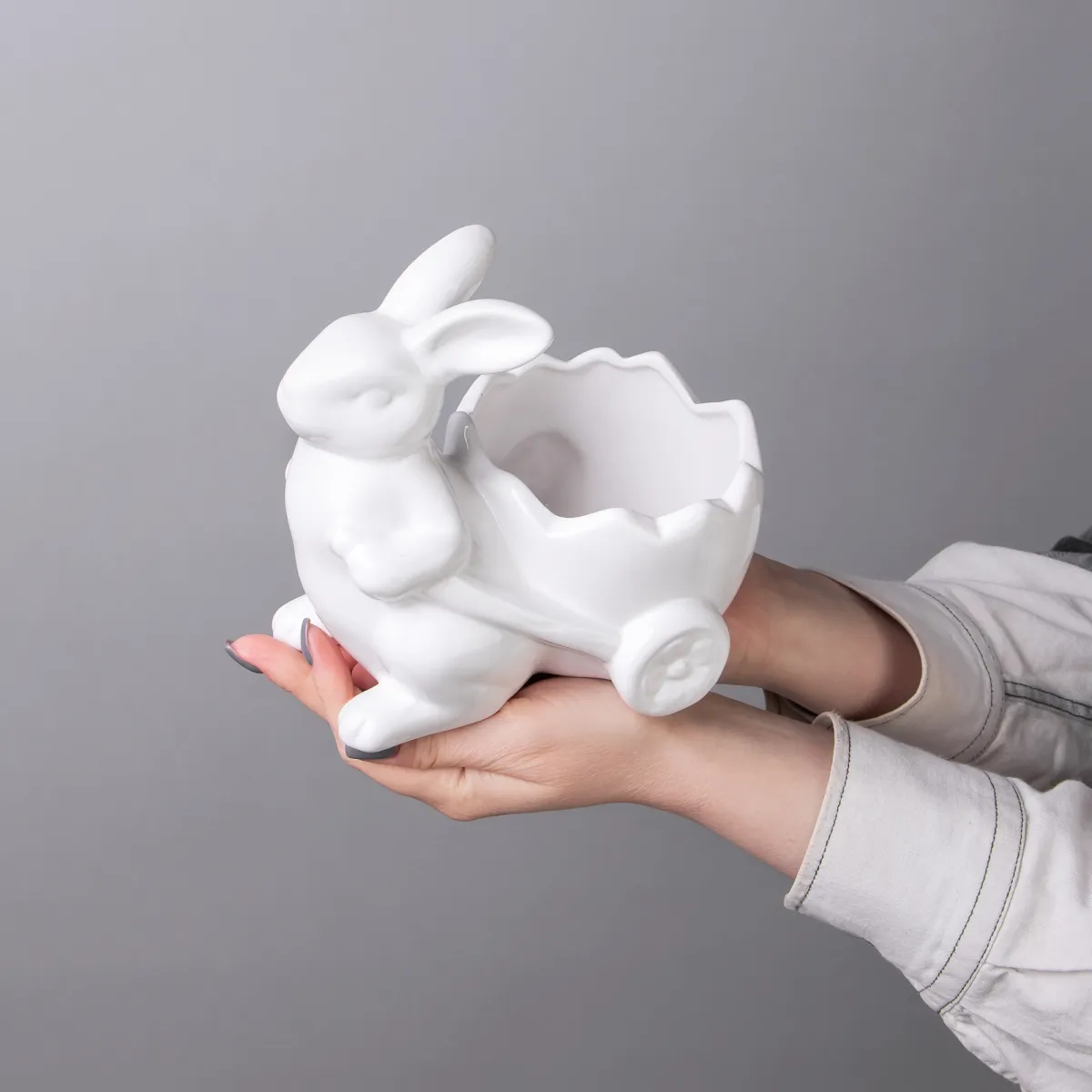 Фигурка ГК Зайка с тележкой 733-446 16,5*13*15см._2