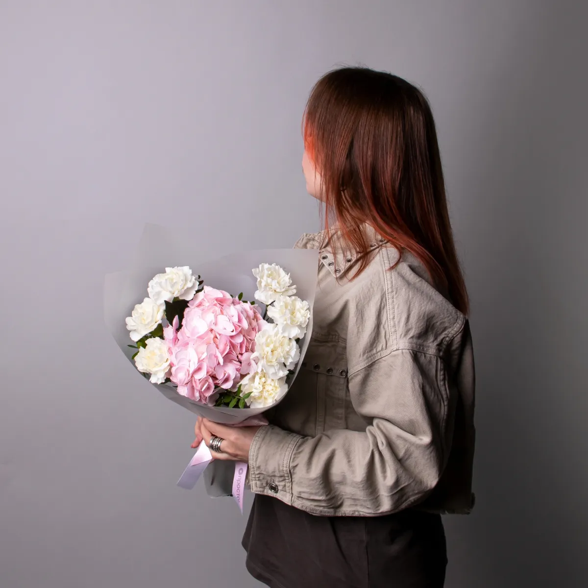 Флористический букет "Дуобукет из розовой гортензии и белых диантусов"_2