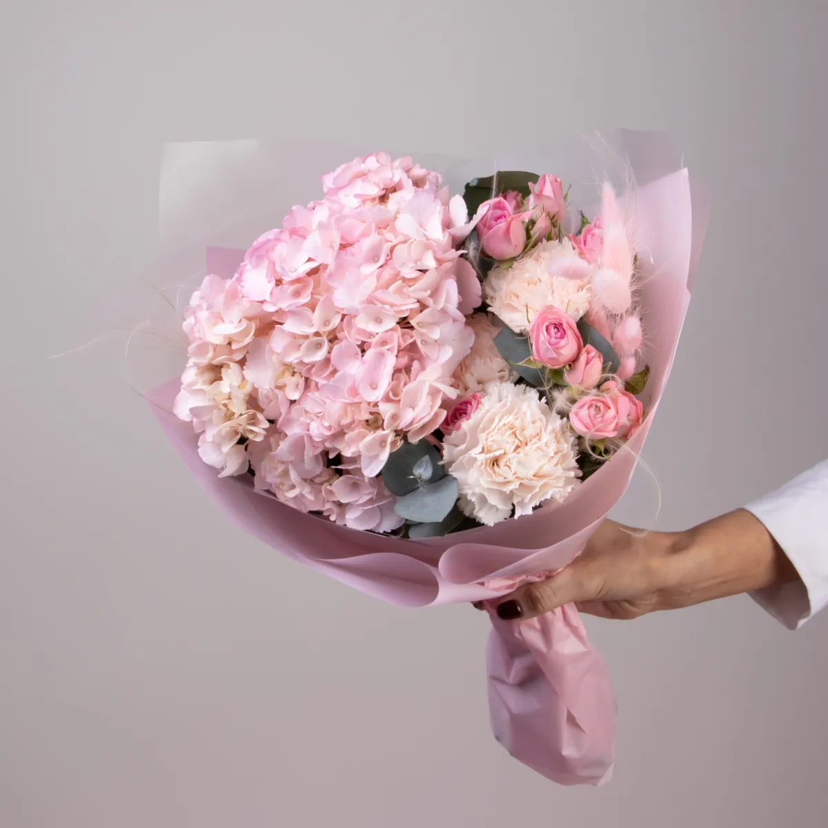 Букет "Париж" S из воздушной гортензии 