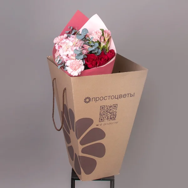 Флористический букет "Обаятельный босс S"_5