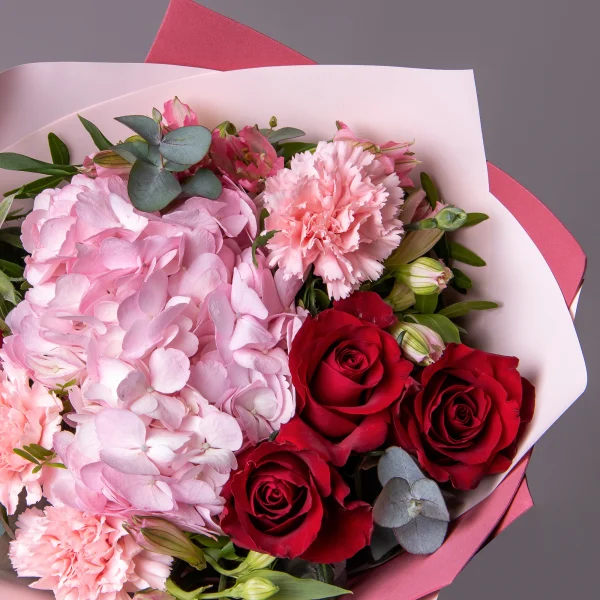 Флористический букет "Обаятельный босс М"_4