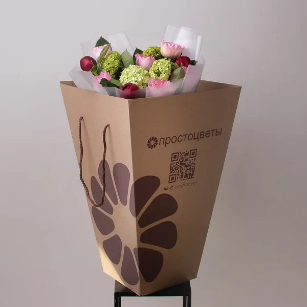 Флористический букет "Триобукет из винных пионов, розы и калины"_4