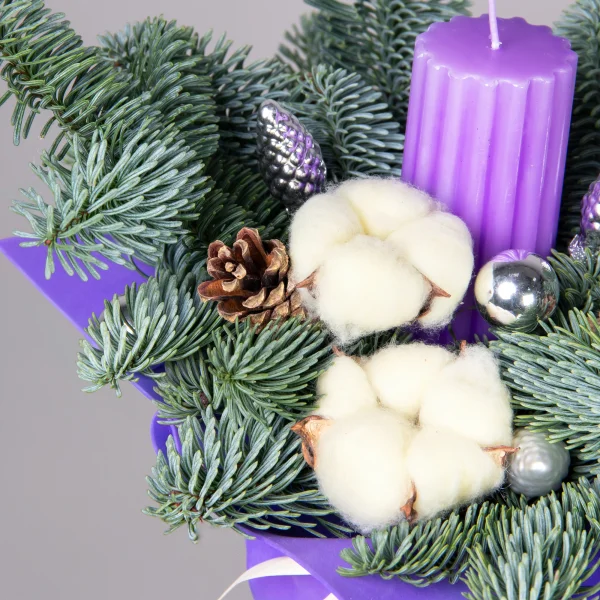 Композиция "Новогодняя с хлопком и сиреневой свечой"_3