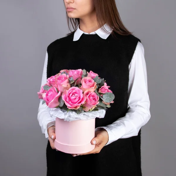 Композиция "Шляпная коробка Розовые Розы"