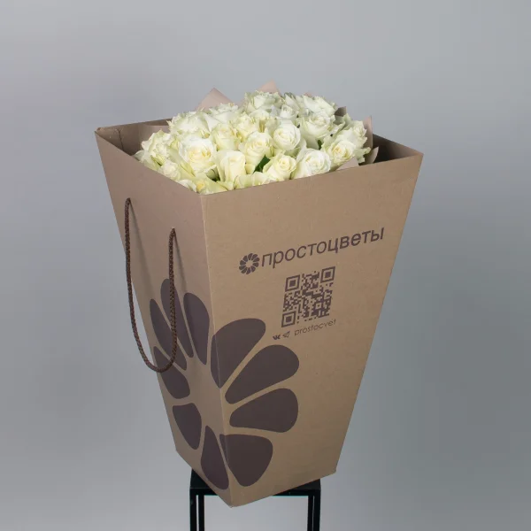 Флористический букет «Розы ПРОМО с фисташкой, белые, 35 стеблей»_5