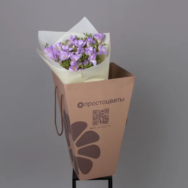 Букет Фрезия "Эн Ван Блу"_5