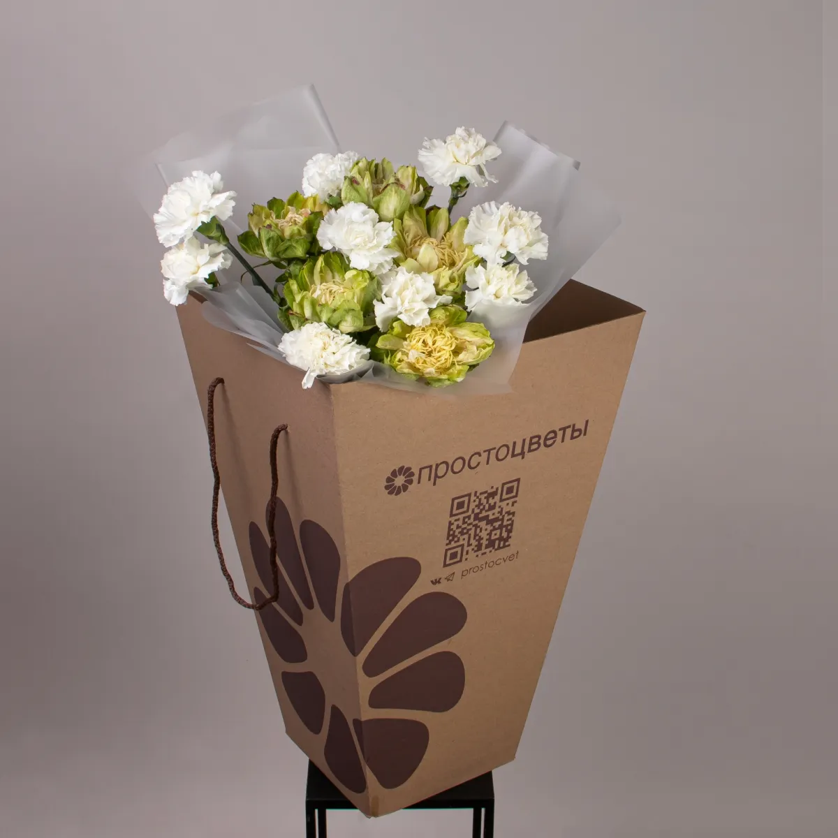 Флористический букет "Дуобукет из розы Вегги и белых диантусов"_4