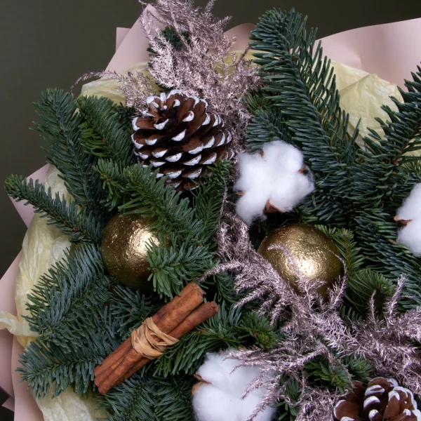 Букет от Яндекса "Новогодний M"