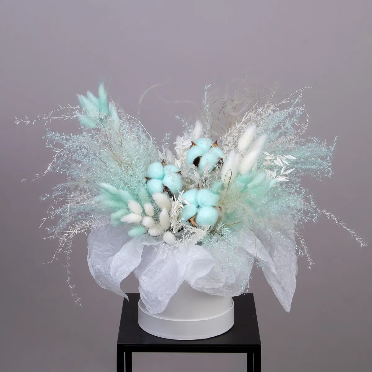 Композиция "Сухоцветы в шляпной коробке"