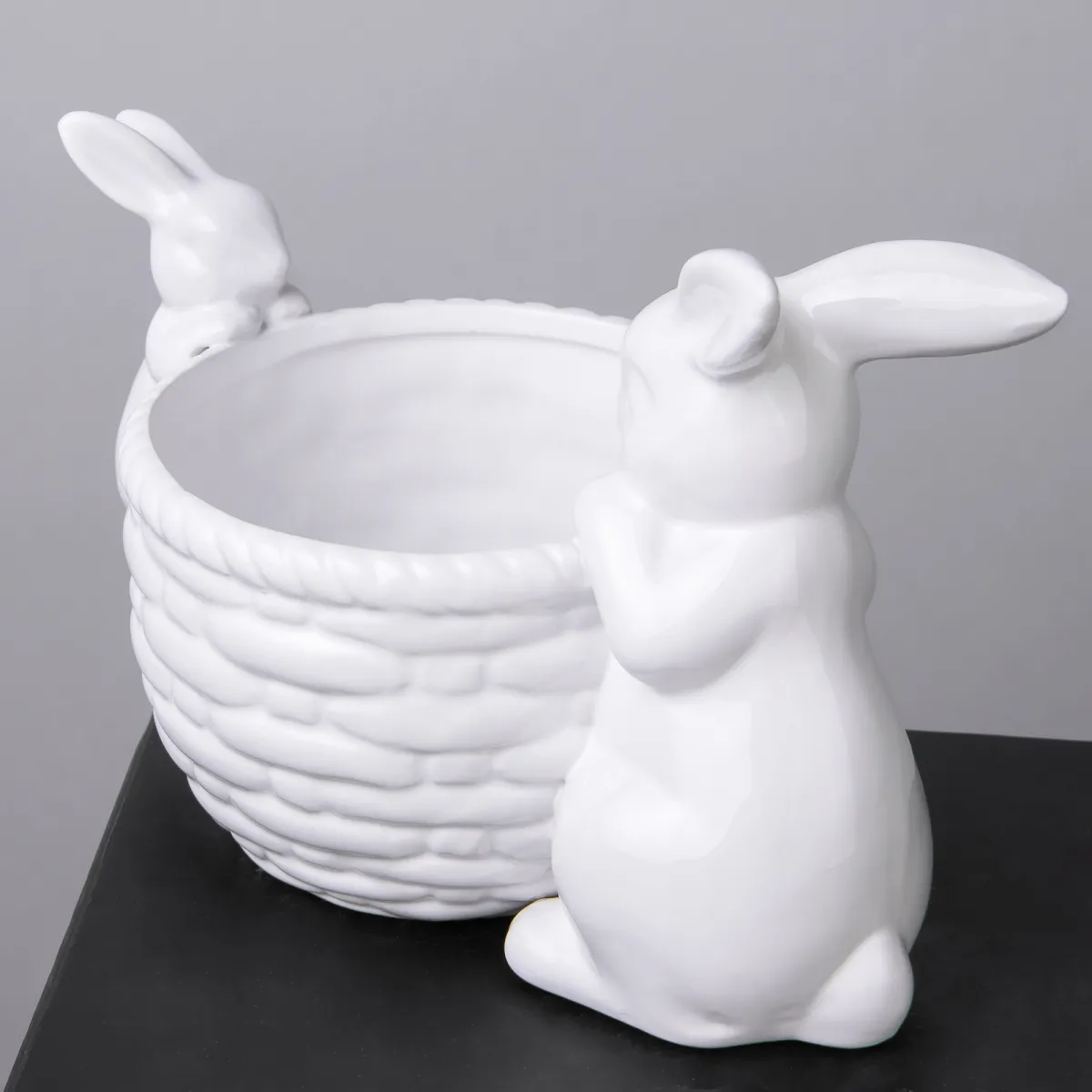 Фигурка ГК Корзинка с кроликами 850-016 23*13*15см._3