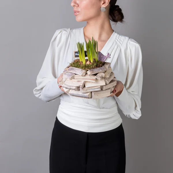 Мускари в кашпо из белых брусочков PTMB1108_2