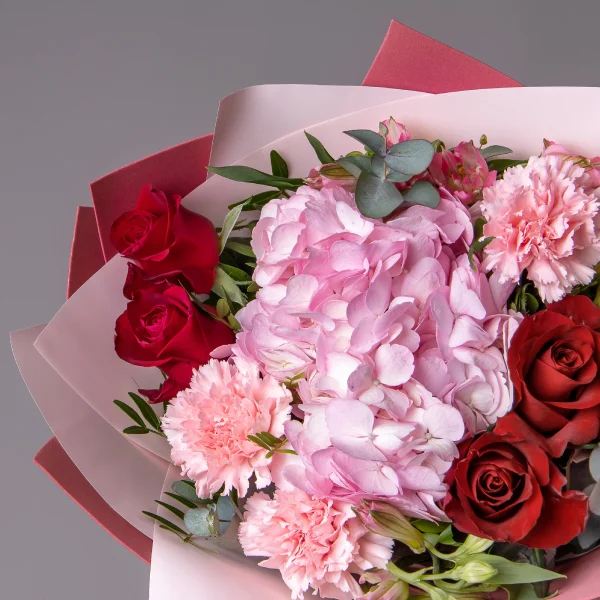 Флористический букет "Обаятельный босс М"_3