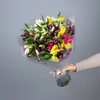 Букет Альстромерия 