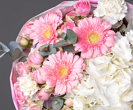 Как выбрать букет для корпоративного подарка: советы флористов