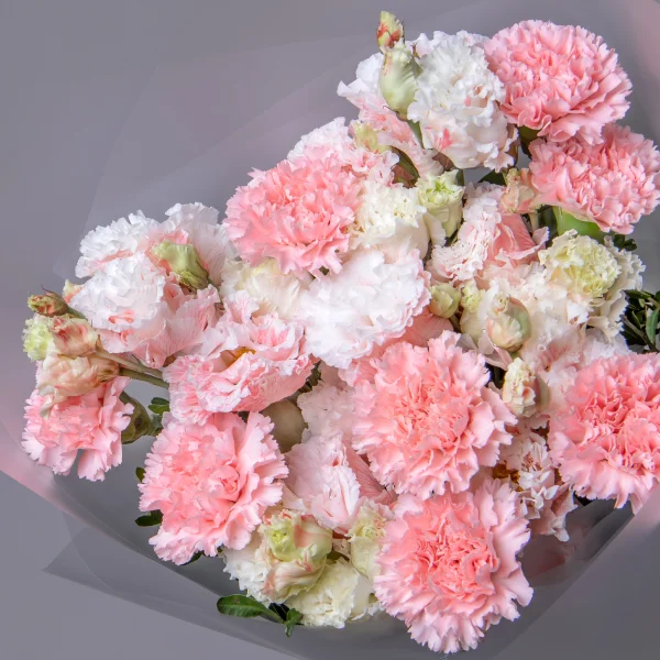 Флористический букет "Дуобукет из розовой гвоздики и крашенной эустомы"_4