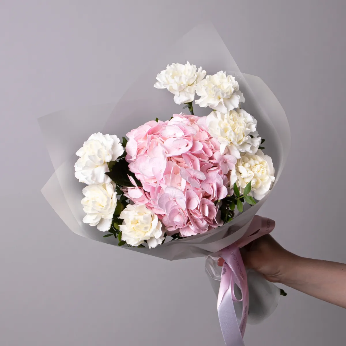 Флористический букет "Дуобукет из розовой гортензии и белых диантусов"_1