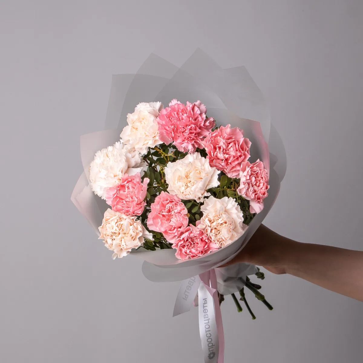 Флористический букет "Дуобукет из розовых и кремовых гвоздик"_1