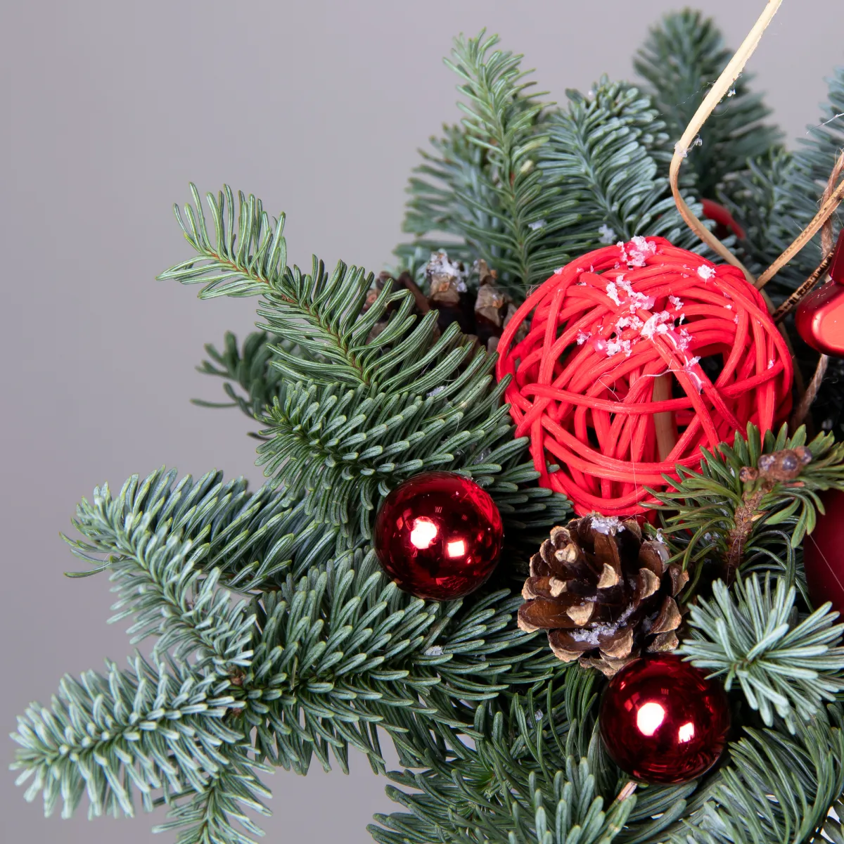 Композиция "Новогодняя в кашпо со снеговиком"_5