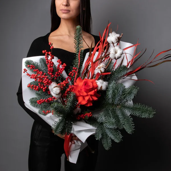 Флористический букет "Ягоды на снегу"