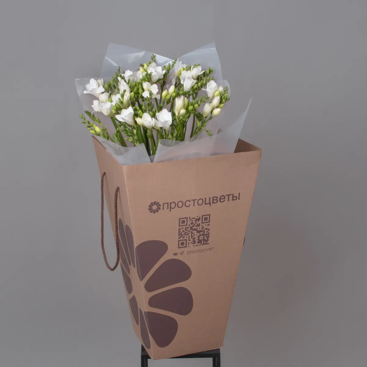 Букет Фрезия "Эн Ван Вайт"_5