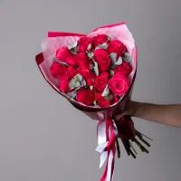 Букет розы с эвкалиптом малиновый средний_1